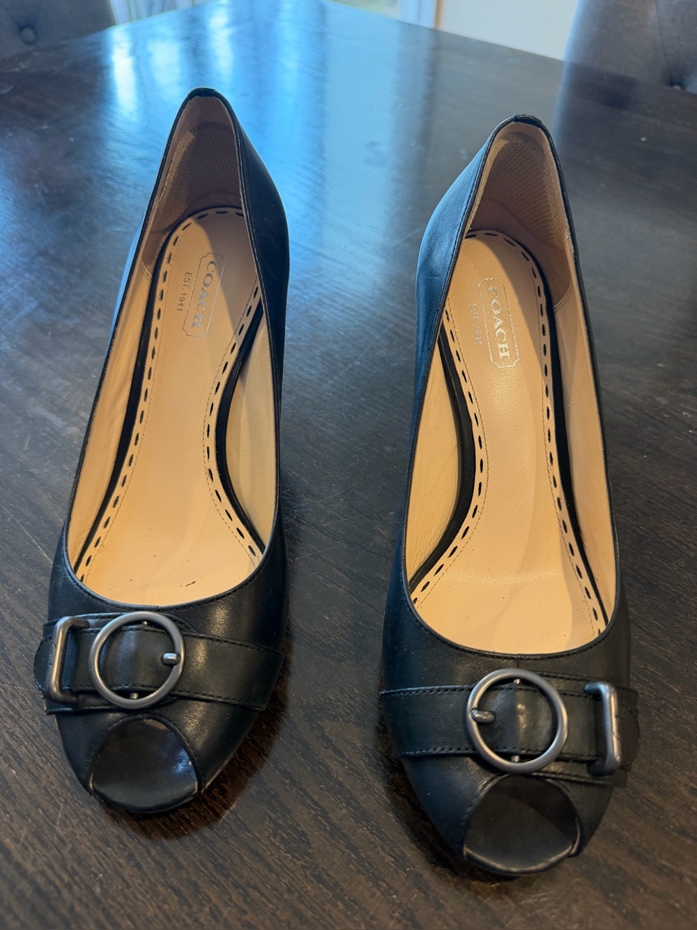 VINTAGE! Coach Tatiana Black Leather Peep-Toe Heels with Round Buckle EUC Sz 8